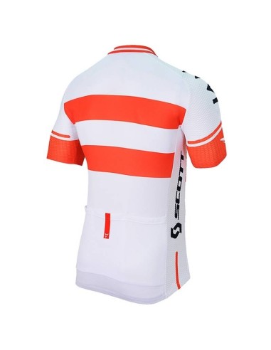 Conjunto corto de ciclismo IAM: comodidad y estilo para tus paseos