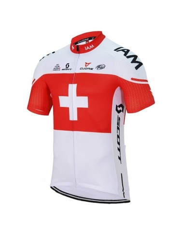 Conjunto corto de ciclismo con tirantes IAM: comodidad y frescura para tus rutas