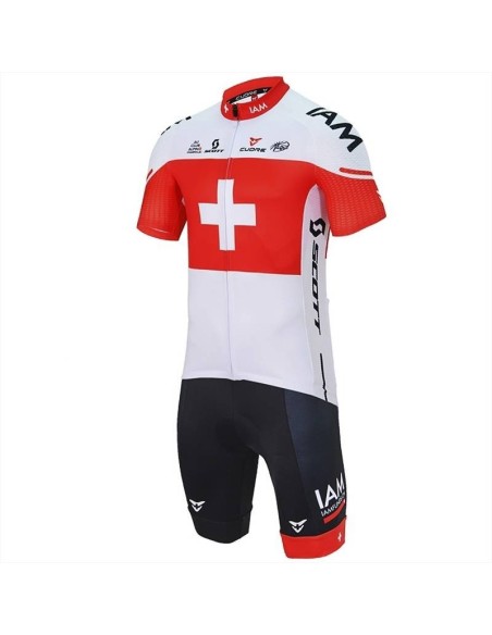 Conjunto corto de ciclismo con tirantes IAM: comodidad y frescura para tus rutas