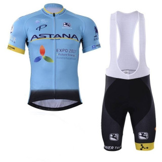Conjunto corto de ciclismo Astana: comodidad y frescura para tus rutas