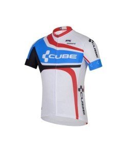 Maillot Corto CUBE: comodidad y frescura para tus paseos en bici