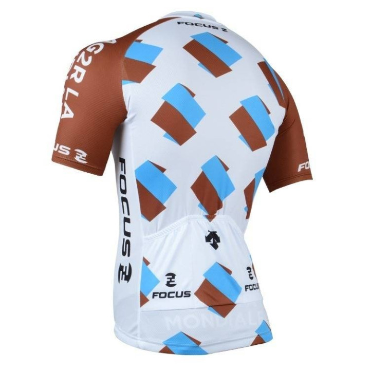 Maillot Corto AG2R: comodidad y frescura para tus paseos en bici