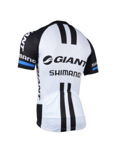 Maillot Corto Giant Shimano: comodidad y frescura para tus rutas en bici 2