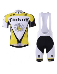 Conjunto de ciclismo corto para el verano: comodidad y frescura en cada pedaleo