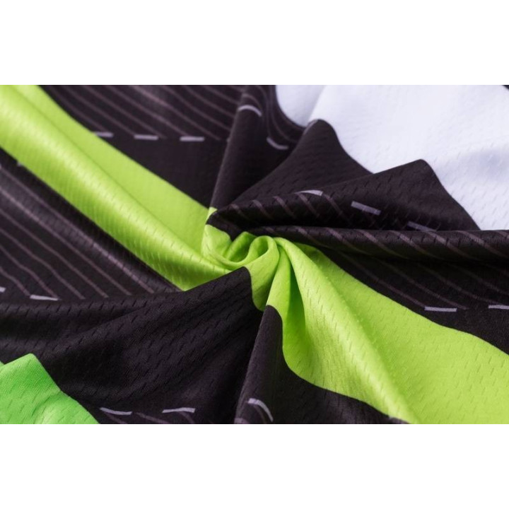 Conjunto de ciclismo corto Miloto: confort y frescura para tus paseos de verano