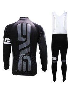 Equipación Térmica con Tirantes para Ciclismo: Confort y Estilo en Cada Pedalada 2