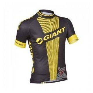 Maillot Corto Giant: comodidad y frescura para tus rutas en bici