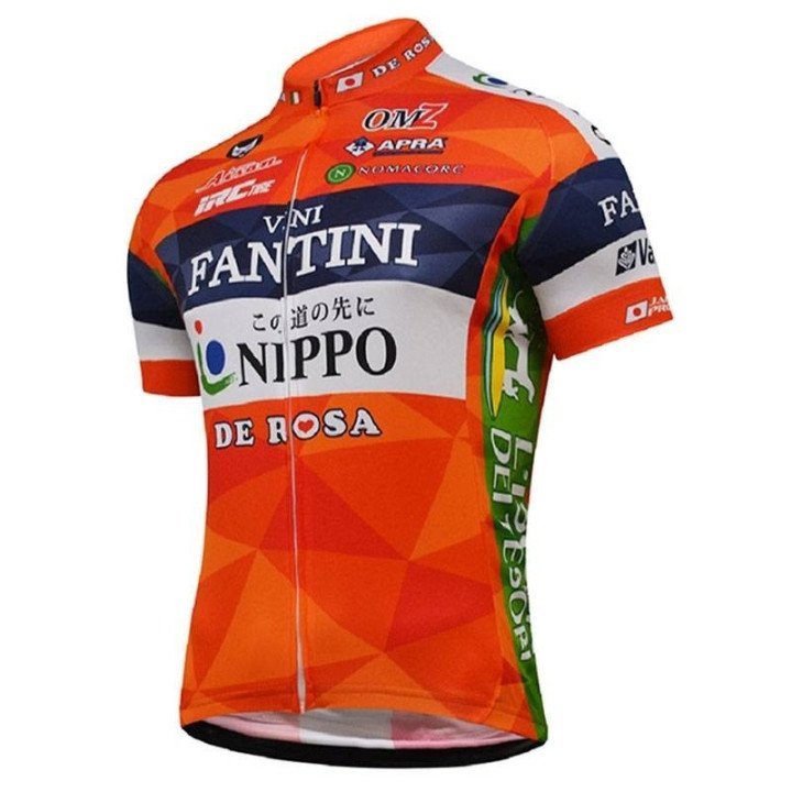 Conjunto de ciclismo NIPPO VINI FANTINI para disfrutar del verano