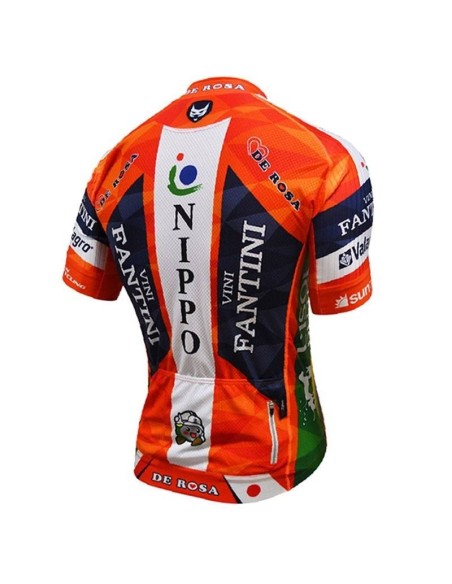 Conjunto de ciclismo NIPPO VINI FANTINI para disfrutar del verano