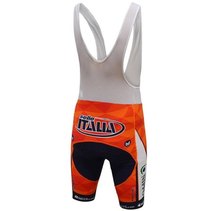 Conjunto de ciclismo NIPPO VINI FANTINI para disfrutar del verano
