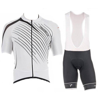 Conjunto de Ciclismo Corto para Verano: Comodidad y Estilo en Cada Paseo