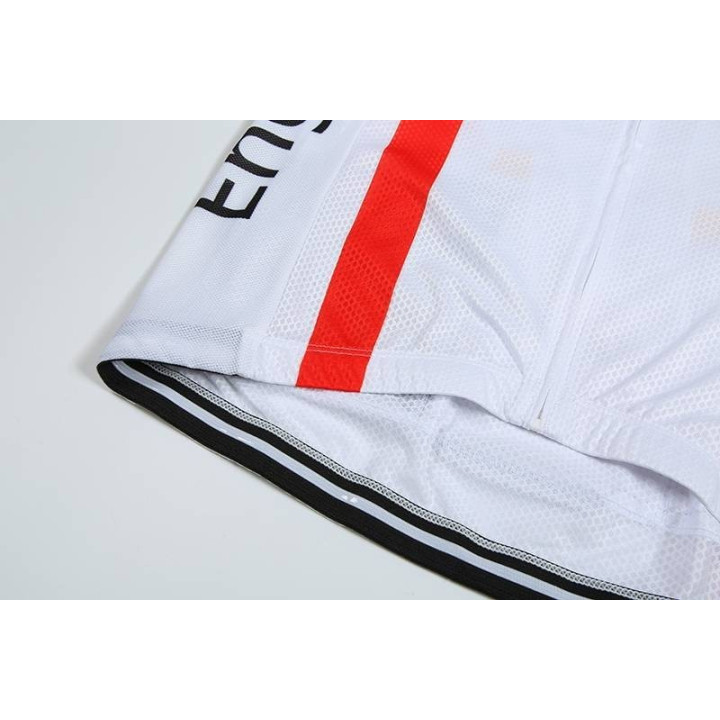 Maillot de Ciclismo Mundial Inglaterra: Comodidad y Estilo en Cada Pedalada