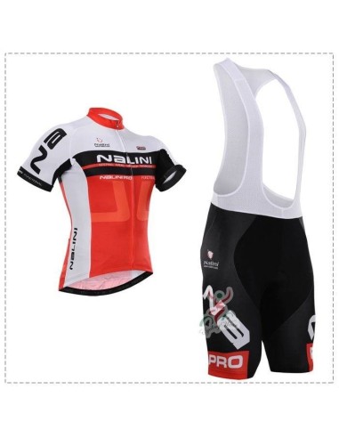 Conjunto corto de ciclismo Nalini para un verano cómodo y fresco