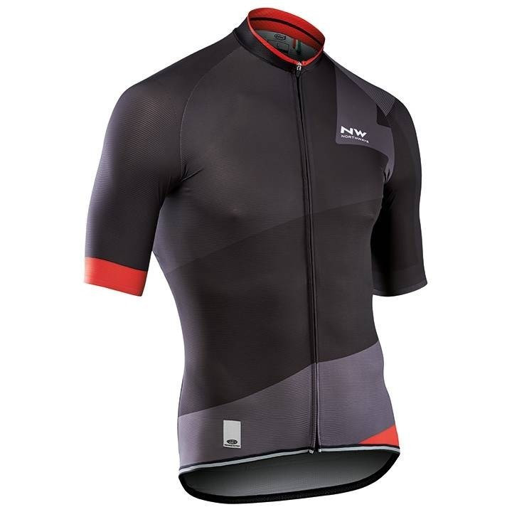 Maillot Ciclista NORTHWAVE: calidad y frescura para tus rutas en bici