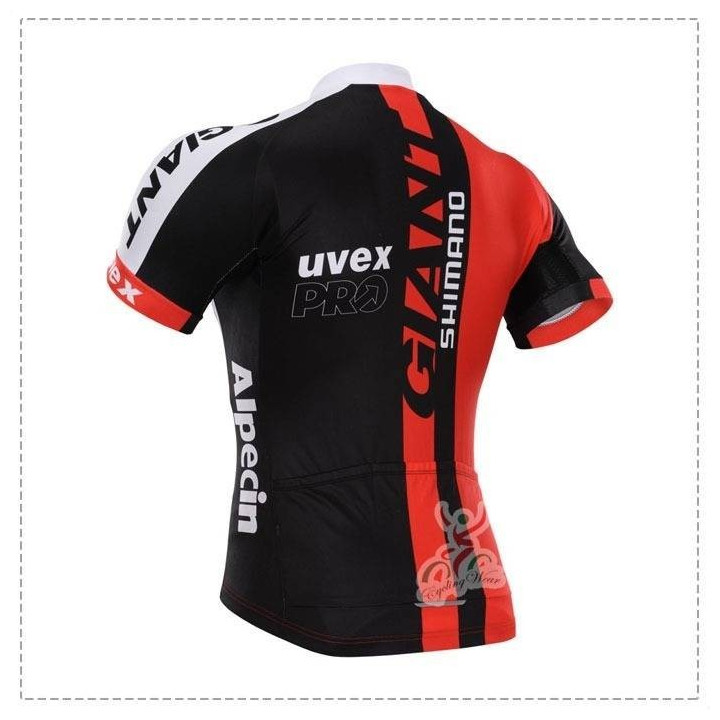 Maillot Ciclista Corto Giant: comodidad y frescura para tus rutas
