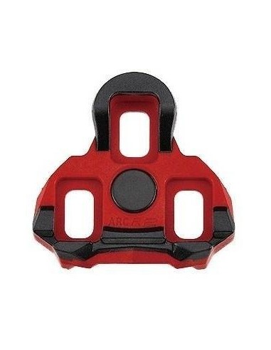 Casco EVADE y conjunto corto de ciclismo: comodidad y estilo para tus paseos