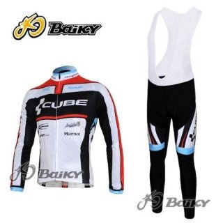 ropa térmica de ciclismo CUBE con tirantes para estar cómodo y fresco