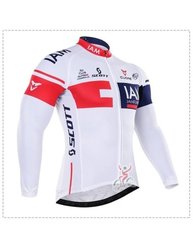 Ropa térmica de ciclismo IAM: comodidad y estilo para tus rutas