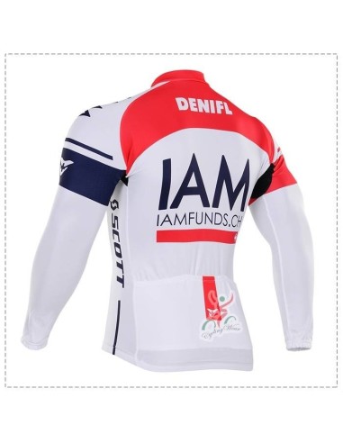 Ropa térmica de ciclismo IAM: comodidad y estilo para tus rutas