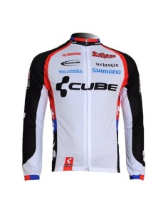 Ropa Térmica de Ciclismo Cube: Comodidad y Estilo para tus Rutas 2
