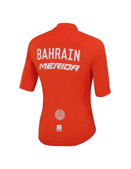 Conjunto de ciclismo corto BAHRAIN MERIDA para un verano cómodo y fresco
