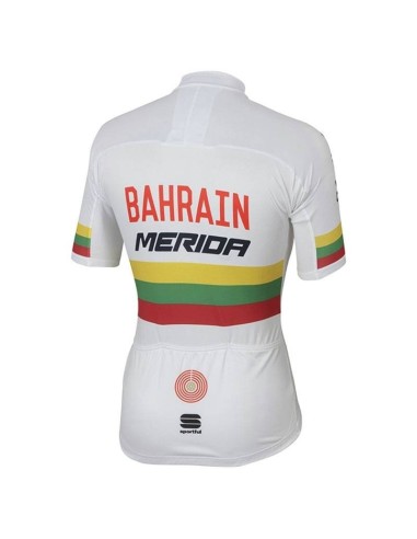 Conjunto de ciclismo corto BAHRAIN MERIDA: comodidad y estilo para tus rutas
