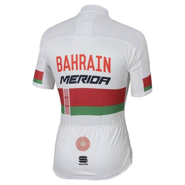 Conjunto corto de ciclismo BAHRAIN MERIDA: comodidad y estilo para tus paseos