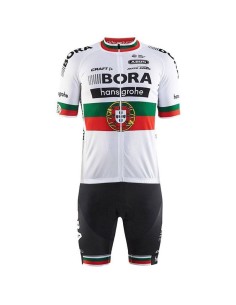 Conjunto corto de ciclismo BORA hansgrohe para sentirte cómodo en tus rutas 2