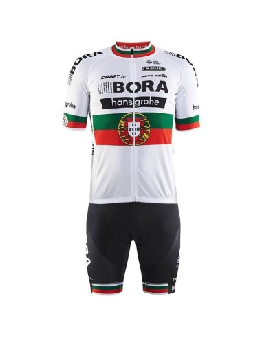 Conjunto corto de ciclismo BORA hansgrohe para sentirte cómodo en tus rutas