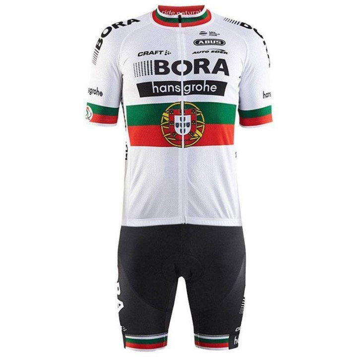 Conjunto corto de ciclismo BORA hansgrohe para sentirte cómodo en tus rutas