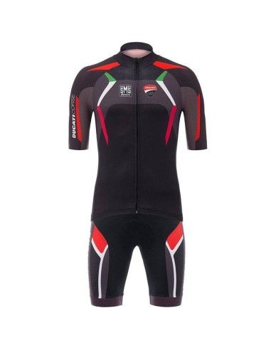 Conjunto corto DUCATI CORSE para ciclismo: comodidad y estilo en verano