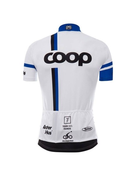 Conjunto corto de ciclismo COOP: comodidad y frescura para tus paseos de verano