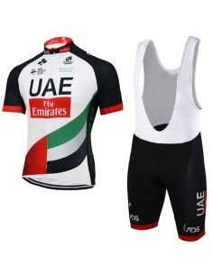 Conjunto corto de ciclismo UAE Fly Emirates para un verano cómodo y fresco