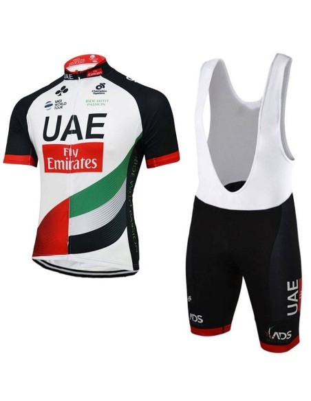 Conjunto corto de ciclismo UAE Fly Emirates para un verano cómodo y fresco
