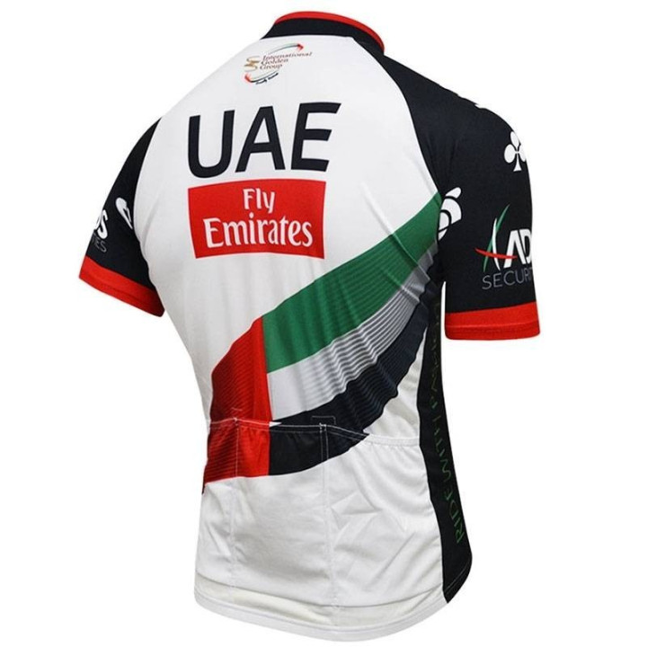 Conjunto corto de ciclismo UAE Fly Emirates para un verano cómodo y fresco