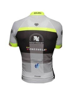 Maillot Corto southeast: comodidad y frescura para tus paseos en bici 2