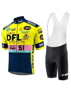 Equipación corta DFL retro: comodidad y estilo para tus paseos en bici