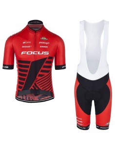 Conjunto de ciclismo corto FOCUS XC: comodidad y estilo para tus rutas