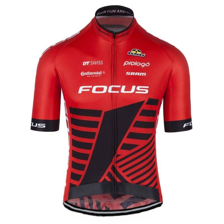 Conjunto de ciclismo corto FOCUS XC: comodidad y estilo para tus rutas