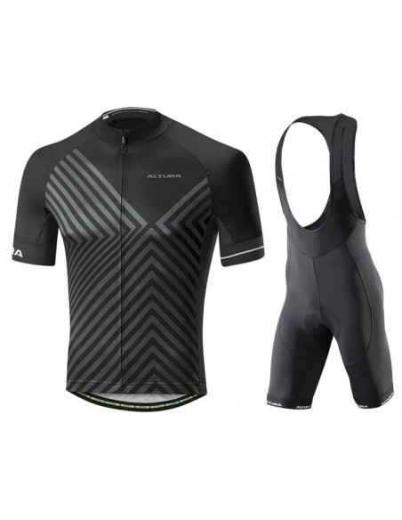 Conjunto corto de ciclismo para sentirte fresco y cómodo en cada pedaleo