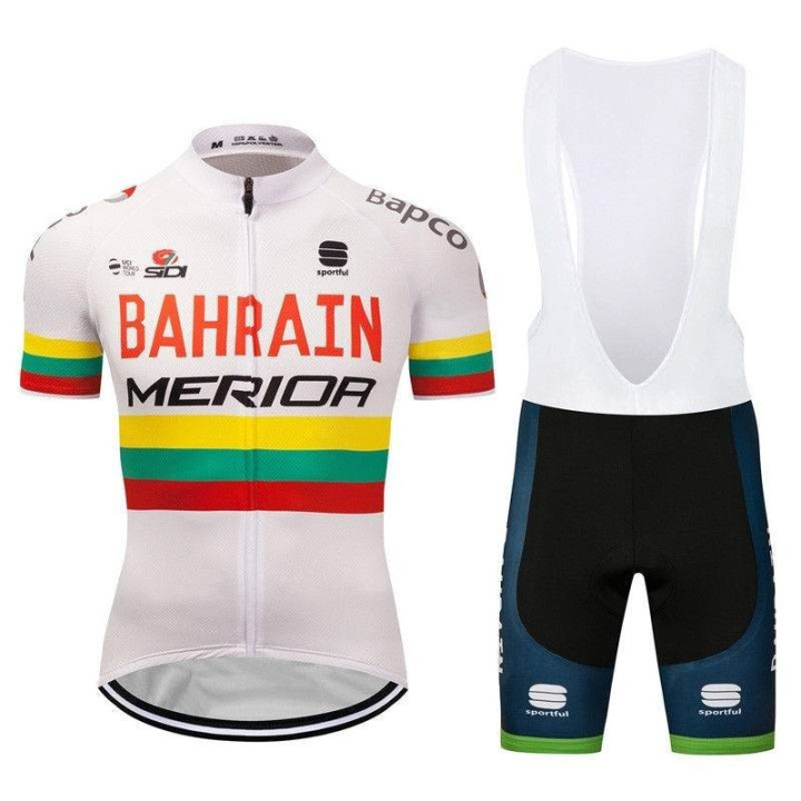 Conjunto corto de ciclismo Merida BAHRAIN: comodidad y frescura para tus rutas