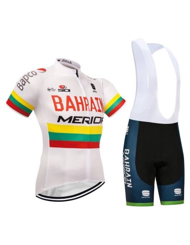 Conjunto corto de ciclismo Merida BAHRAIN: comodidad y frescura para tus rutas