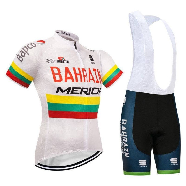 Conjunto corto de ciclismo Merida BAHRAIN: comodidad y frescura para tus rutas