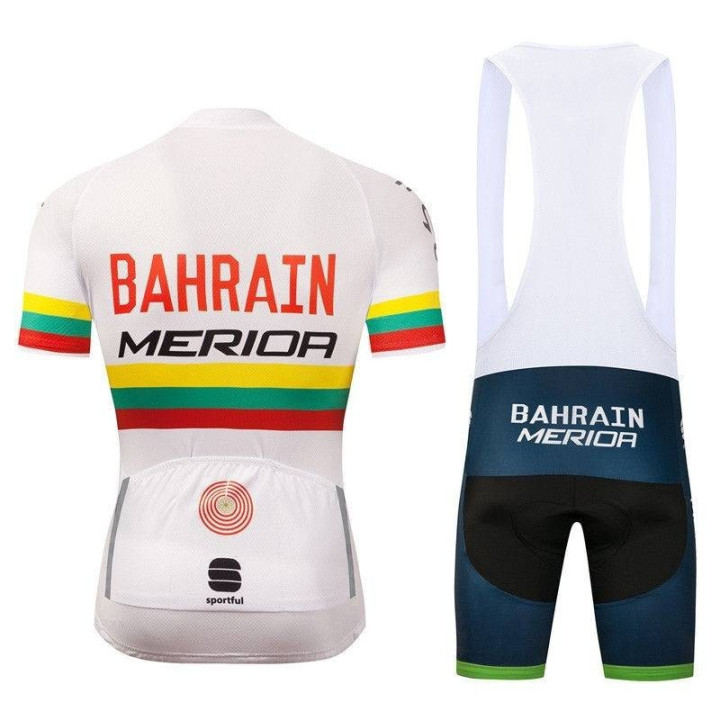 Conjunto corto de ciclismo Merida BAHRAIN: comodidad y frescura para tus rutas