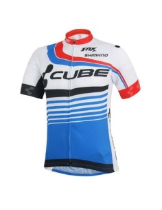Conjunto corto de ciclismo CUBE: comodidad y estilo para tus paseos de verano 2