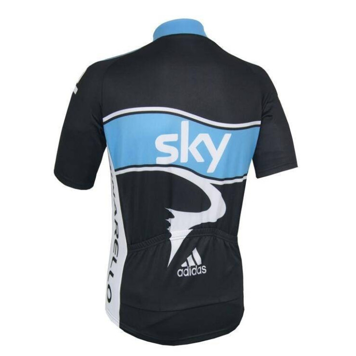 Conjunto de ciclismo corto SKY: comodidad y estilo para tus paseos de verano