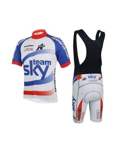 Conjunto corto de ciclismo SKY: comodidad y estilo para tus pedaladas