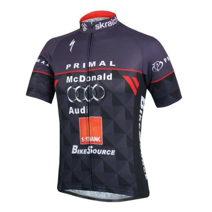 Conjunto corto de ciclismo Audi: comodidad y estilo para tu verano en la bici