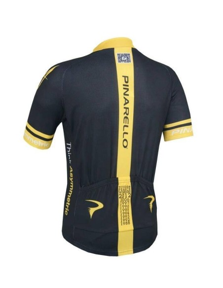 Conjunto corto de ciclismo Pinarello: comodidad y estilo para tus paseos