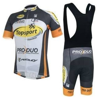Conjunto corto de ciclismo Topsport: comodidad y frescura para tus paseos